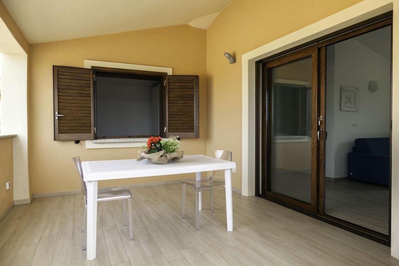 Aria Di Vacanza - Gelsi Olbia Exterior foto