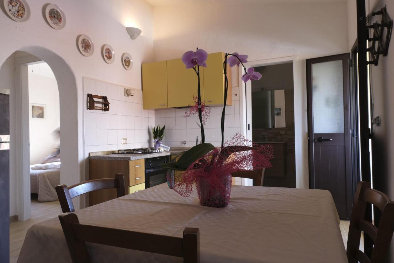Aria Di Vacanza - Gelsi Olbia Exterior foto