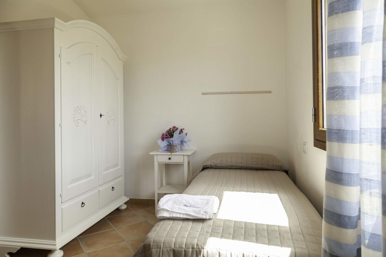 Aria Di Vacanza - Gelsi Olbia Exterior foto