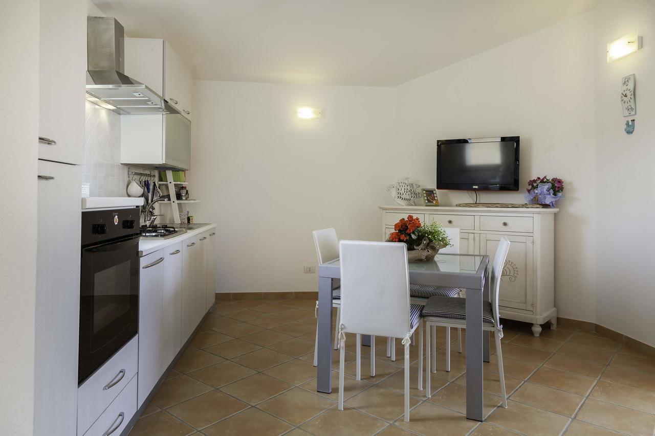 Aria Di Vacanza - Gelsi Olbia Exterior foto